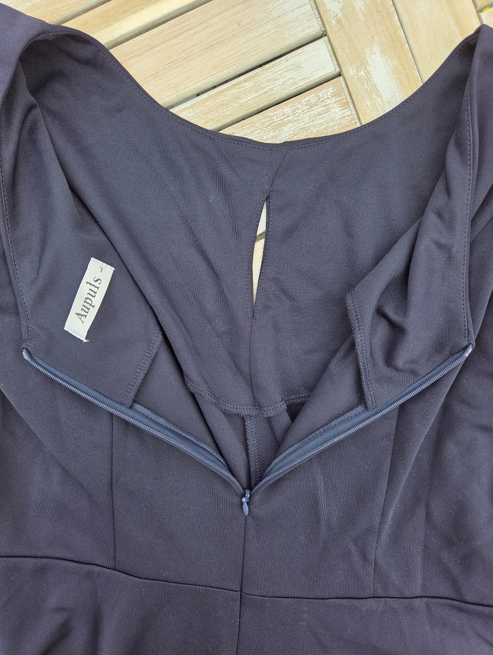 Aupuls Navy Sleeveless Midi Dress with Front Twist Waist  Detail Large - Picture 4 of 5